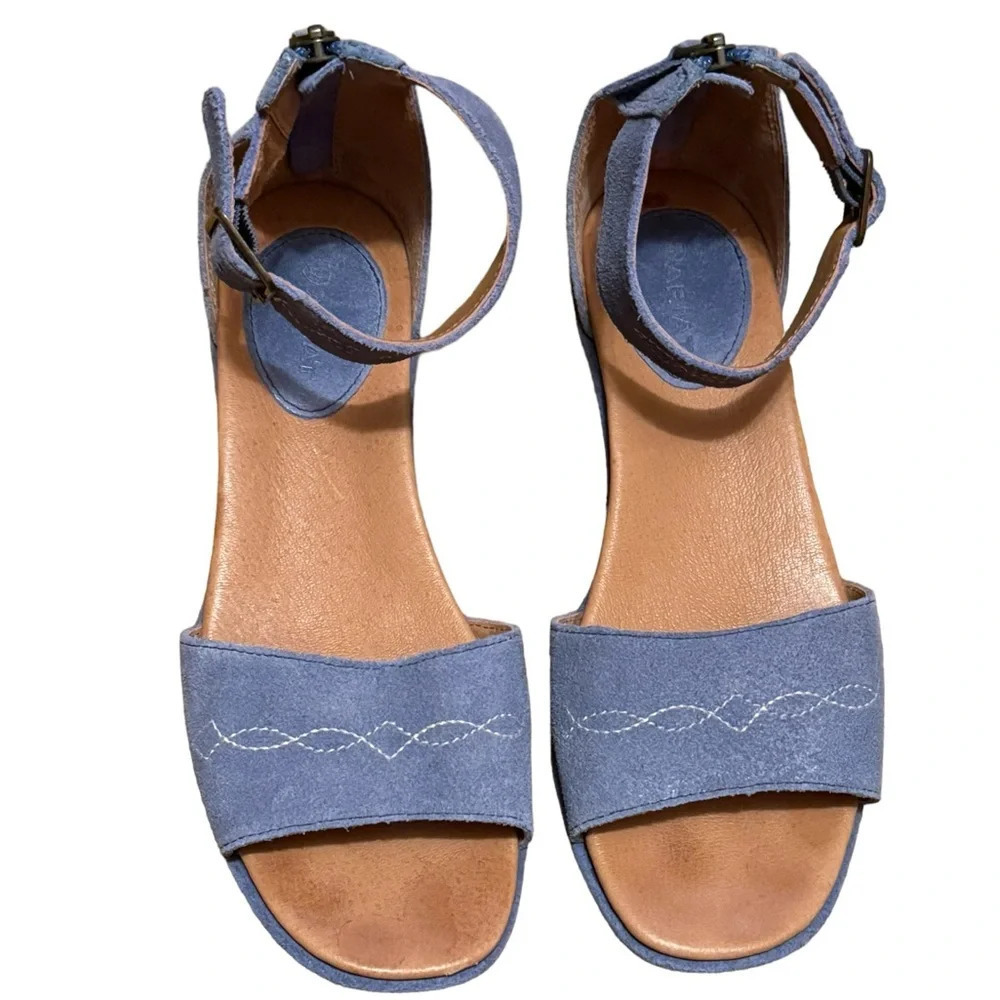 Ariat Lisa sandals blue suede 7.5 great condition